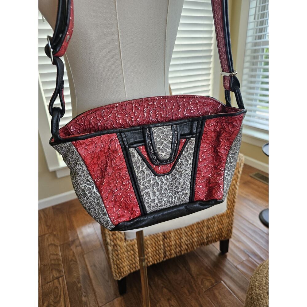 D’Onofrio Leather Designs Handcrafted Shoulder Bag Black Red‎ USA